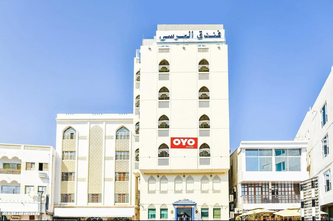 Marina Hotel Mutrah Exterior foto